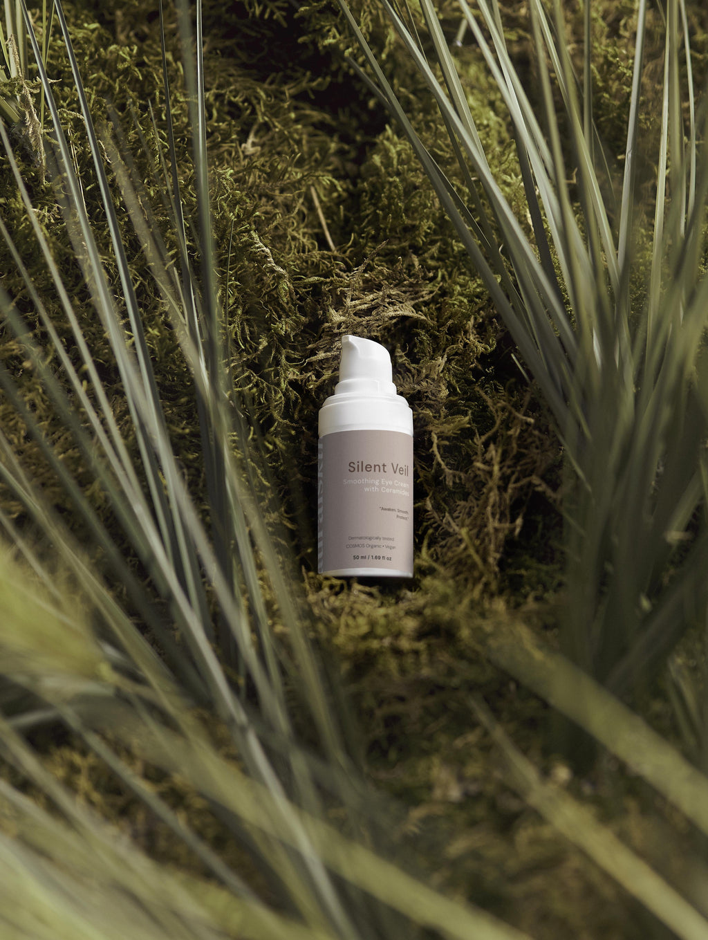Silent Veil Smoothing Eye Cream